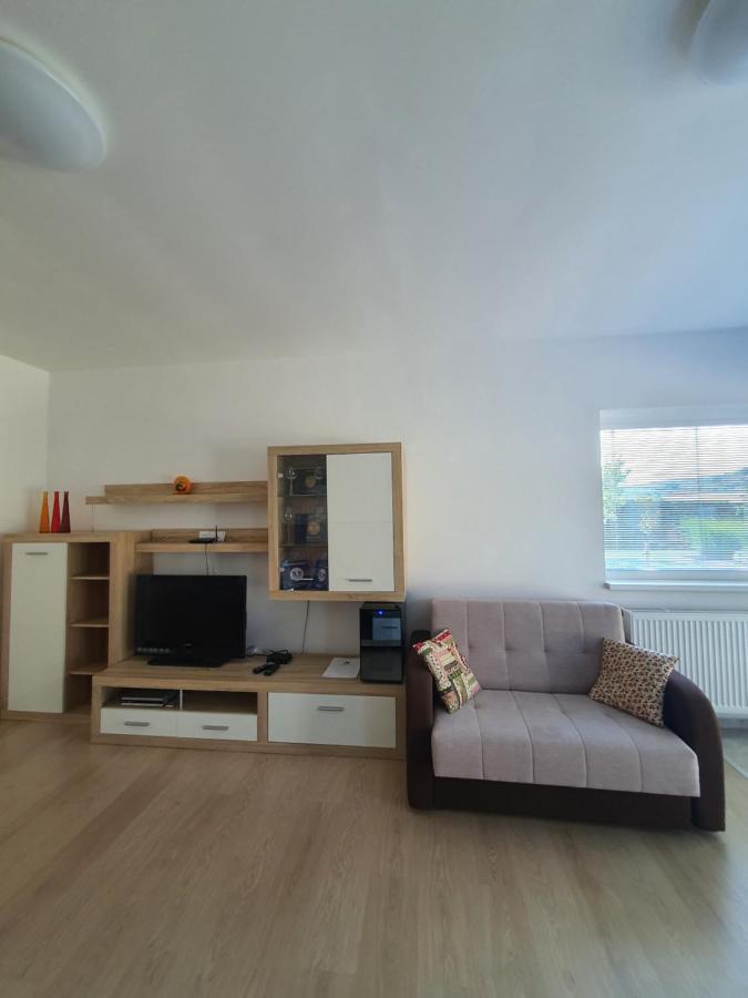 Apartman Kurdejov Hustopeče Eksteriør billede