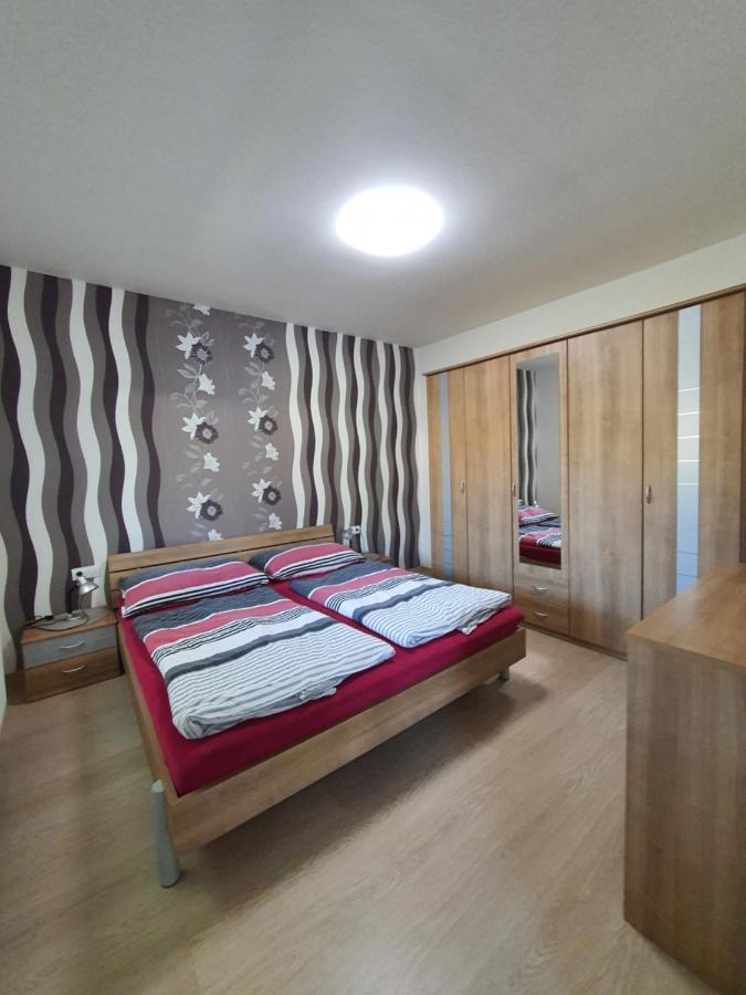 Apartman Kurdejov Hustopeče Eksteriør billede