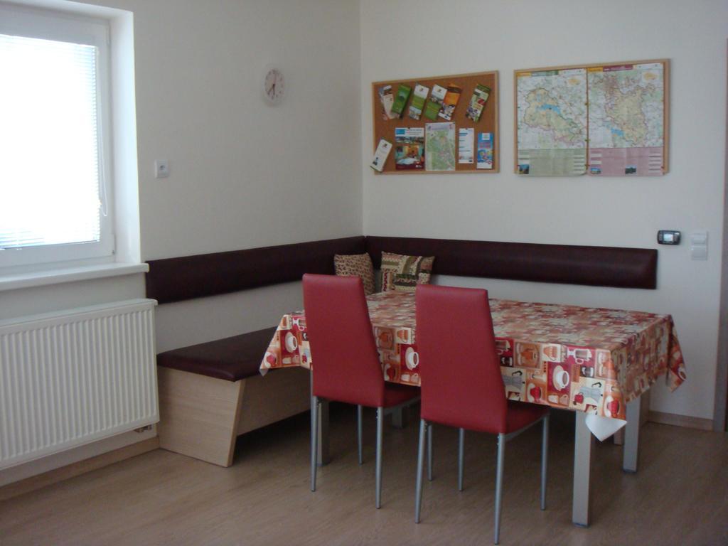 Apartman Kurdejov Hustopeče Eksteriør billede